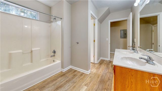 2607 Governor Street, Savannah, GA 31408