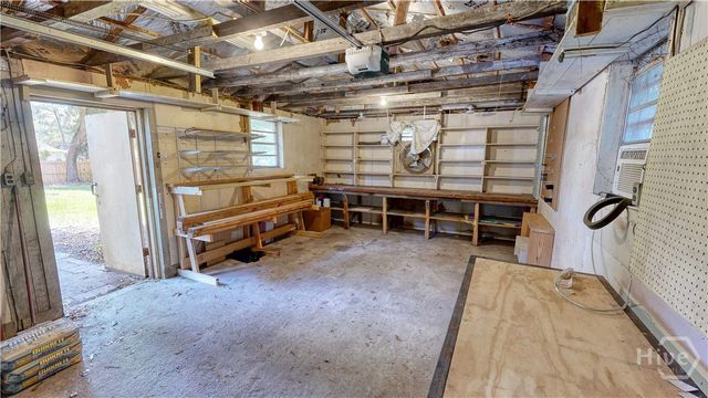 2607 Governor Street, Savannah, GA 31408