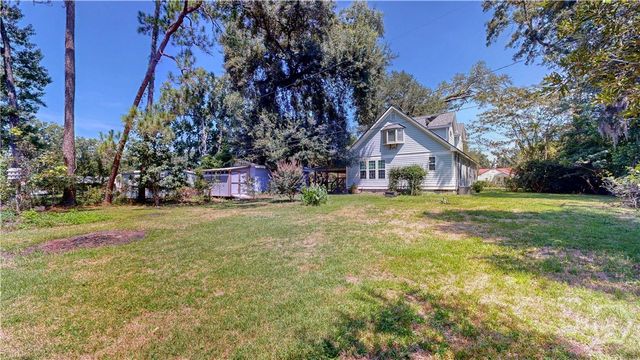 2607 Governor Street, Savannah, GA 31408