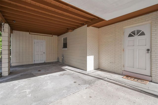 6915 BREAM STREET, Tampa, FL 33617