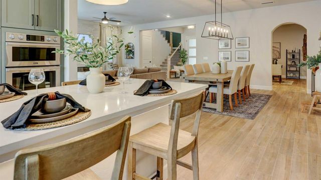 11206 N Via Ravenna Drive, Fresno, CA 93730