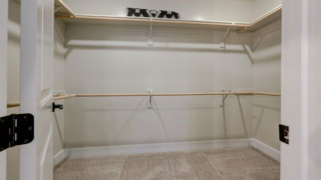 11206 N Via Ravenna Drive, Fresno, CA 93730