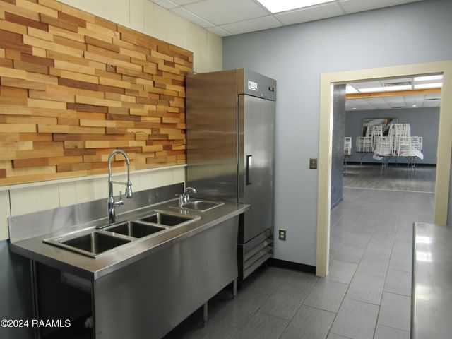 521 N Lewis Street, New Iberia, LA 70563