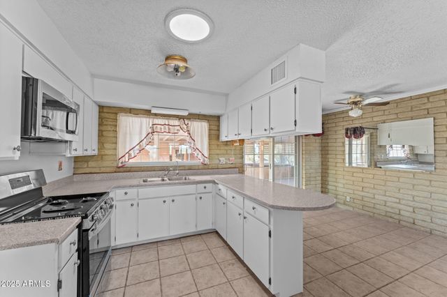 860 FALCON Drive, Wickenburg, AZ 85390