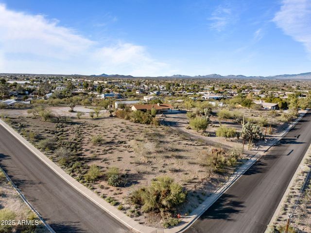860 FALCON Drive, Wickenburg, AZ 85390