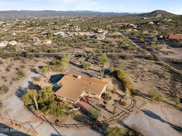 860 FALCON Drive, Wickenburg, AZ 85390