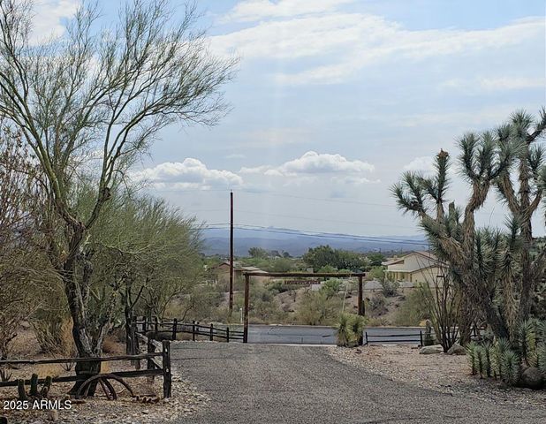 860 FALCON Drive, Wickenburg, AZ 85390