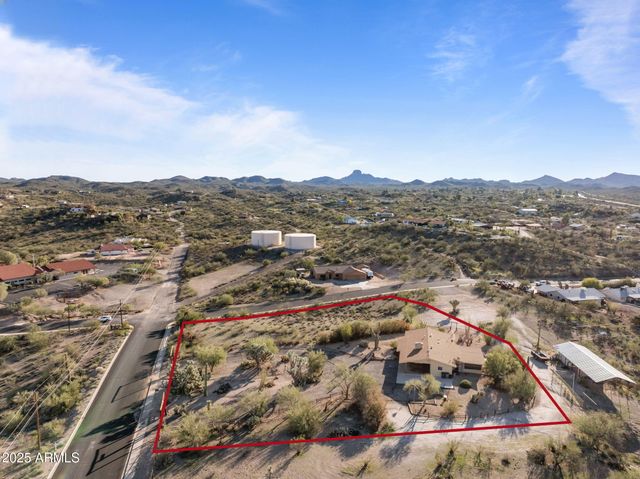 860 FALCON Drive, Wickenburg, AZ 85390