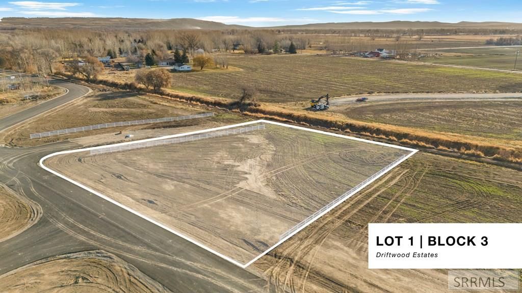 Image 7 of property listing at L1 B3 400 N, Rigby, ID 83442