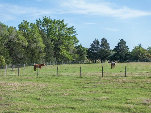 1389 Hollis Road, North Zulch, TX 77872