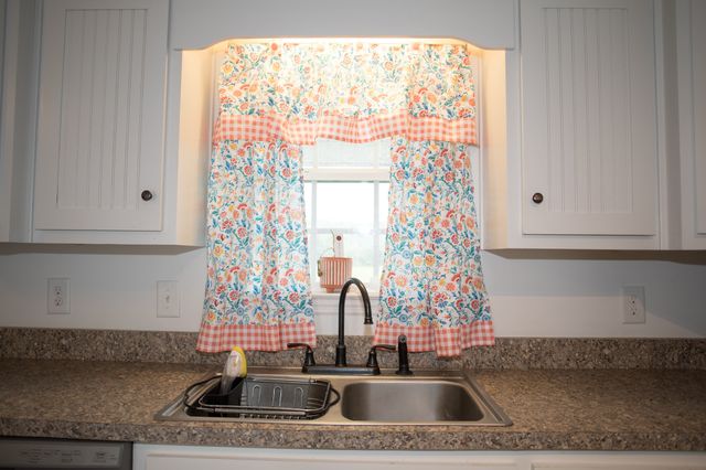 140 Rivercrest Cir, Carthage, TN 37030