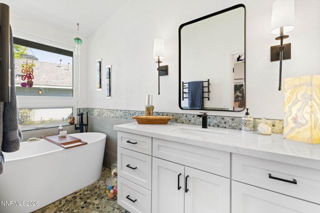 1760 Fox Glove CT Court, Minden, NV 89423