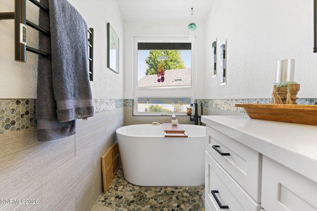 1760 Fox Glove CT Court, Minden, NV 89423