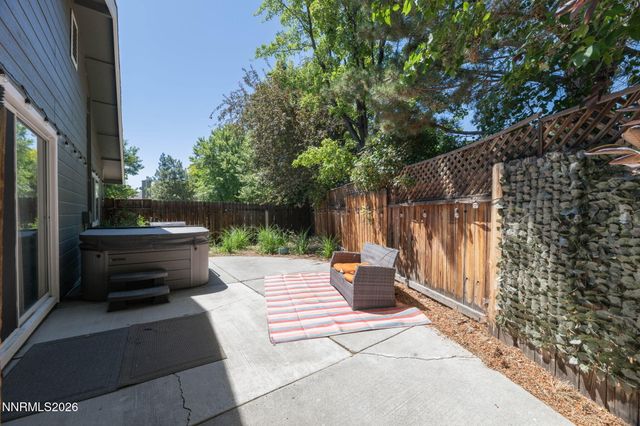 1760 Fox Glove CT Court, Minden, NV 89423