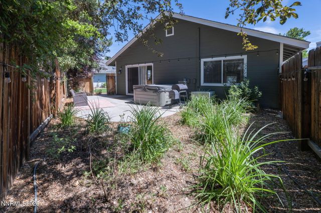 1760 Fox Glove CT Court, Minden, NV 89423