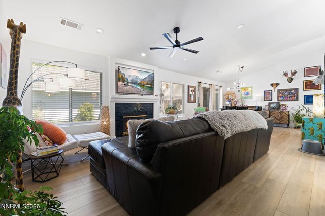 1760 Fox Glove CT Court, Minden, NV 89423