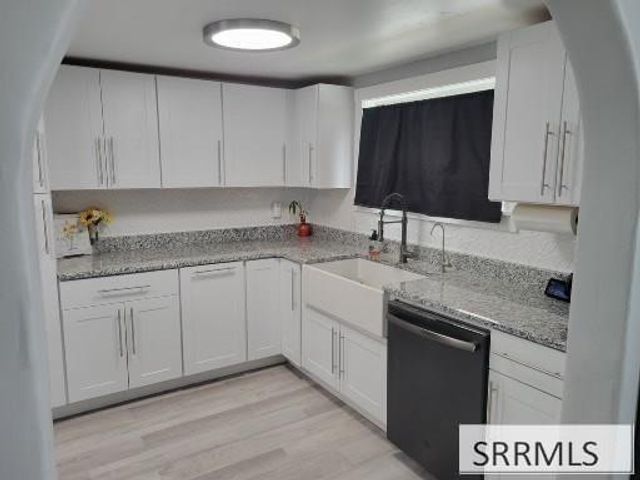 95 N Spruce Avenue, Blackfoot, ID 83221