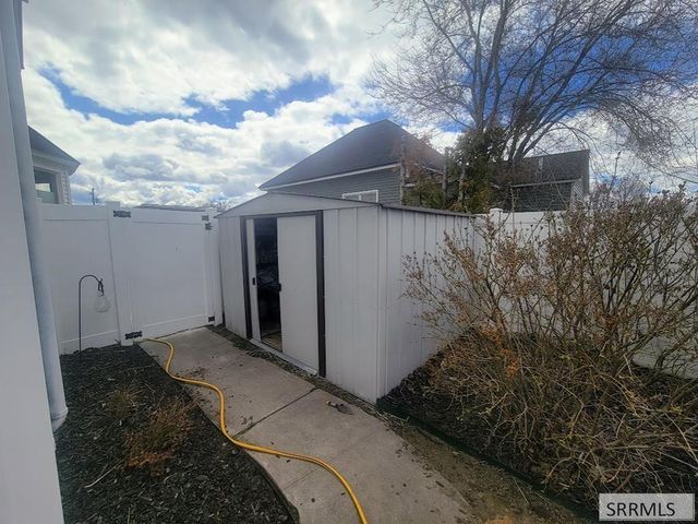 95 N Spruce Avenue, Blackfoot, ID 83221