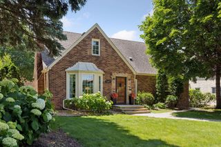 1804 Pinehurst Avenue, Saint Paul, MN 55116
