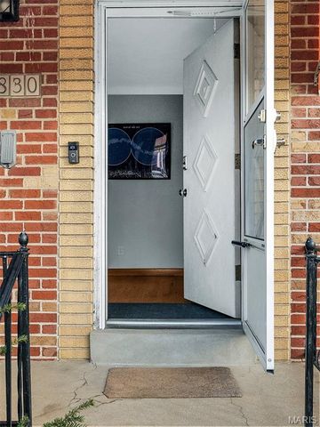 2830 59th Street, St Louis, MO 63139