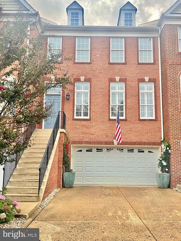25857 KIRKWOOD SQ, Chantilly, VA 20152