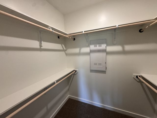 520 W Foxrun, Springfield, TN 37172