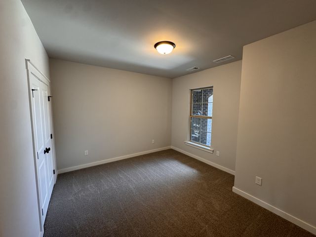 520 W Foxrun, Springfield, TN 37172