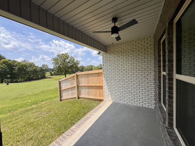 520 W Foxrun, Springfield, TN 37172