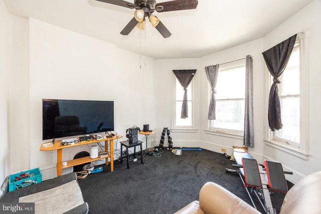 553 E CHESTNUT ST, Coatesville, PA 19320