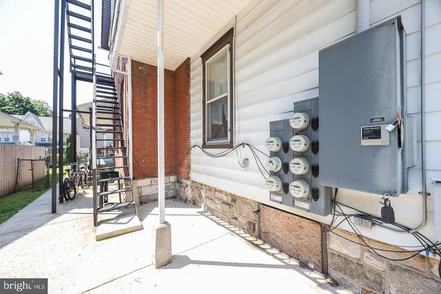 553 E CHESTNUT ST, Coatesville, PA 19320