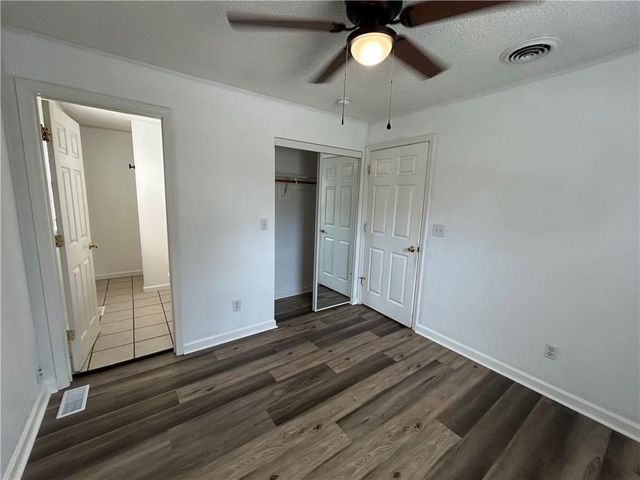 323 Hamilton Drive, Warrensburg, MO 64093