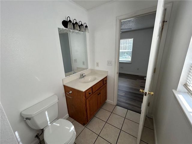 323 Hamilton Drive, Warrensburg, MO 64093