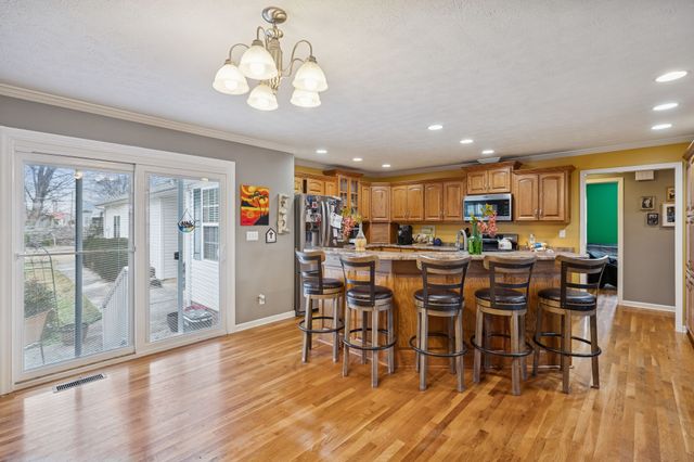 301 W King St, Morrison, TN 37357