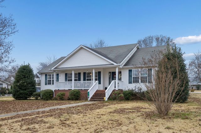301 W King St, Morrison, TN 37357