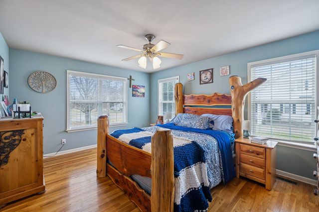 301 W King St, Morrison, TN 37357