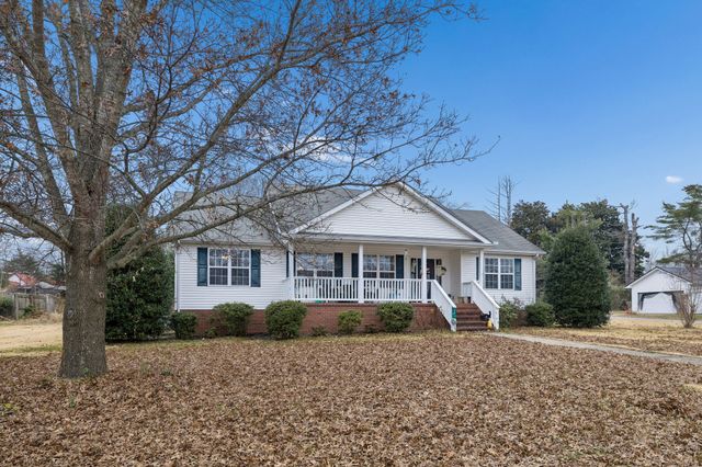 301 W King St, Morrison, TN 37357