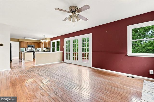 216 CASSANDRA DR, Chalfont, PA 18914
