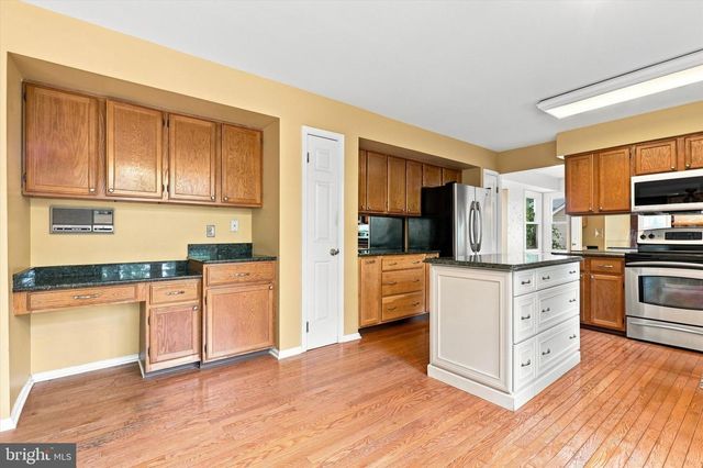 216 CASSANDRA DR, Chalfont, PA 18914