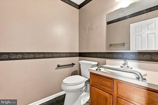 216 CASSANDRA DR, Chalfont, PA 18914