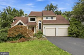 216 CASSANDRA DR, Chalfont, PA 18914