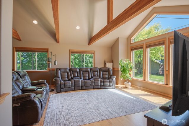20131 2nd Avenue NW, Arlington, WA 98223