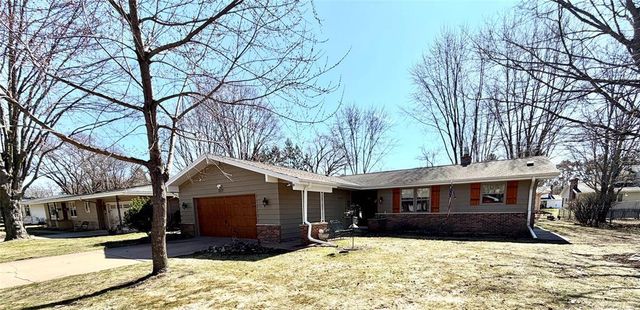 1227 Bradley Avenue, Eau Claire, WI 54701