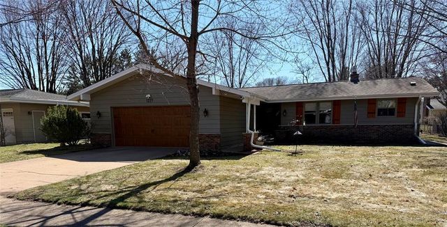 1227 Bradley Avenue, Eau Claire, WI 54701