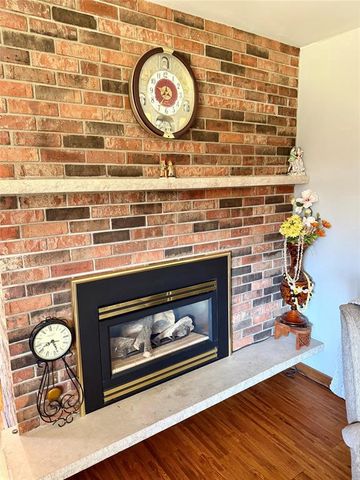 1227 Bradley Avenue, Eau Claire, WI 54701