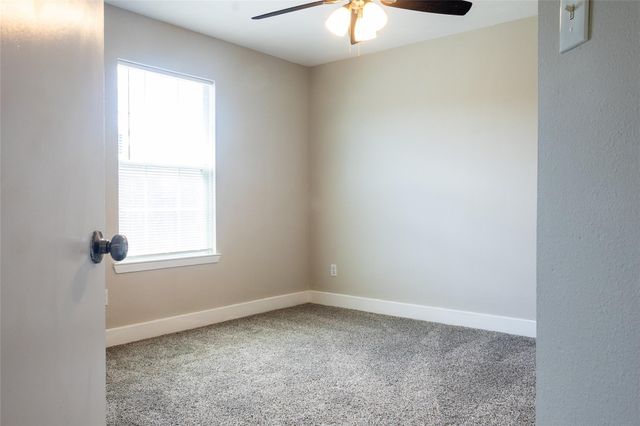 11720 Chanteloup Drive, Houston, TX 77047