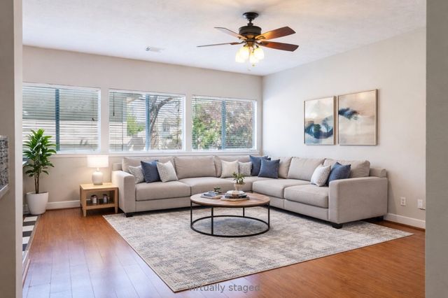 11720 Chanteloup Drive, Houston, TX 77047