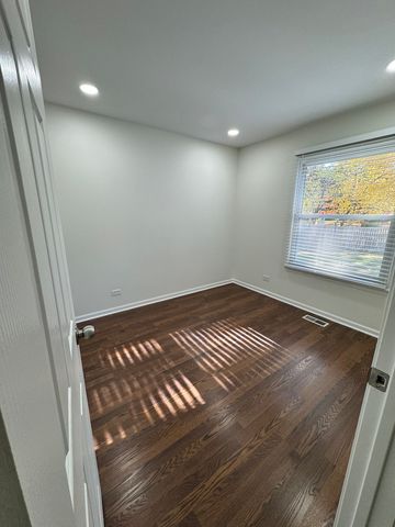 1944 Navarone Drive, Naperville, IL 60565