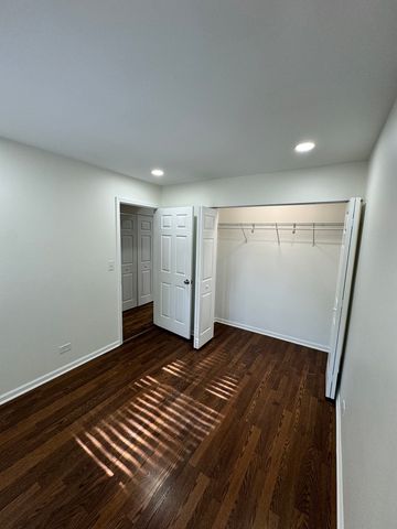 1944 Navarone Drive, Naperville, IL 60565