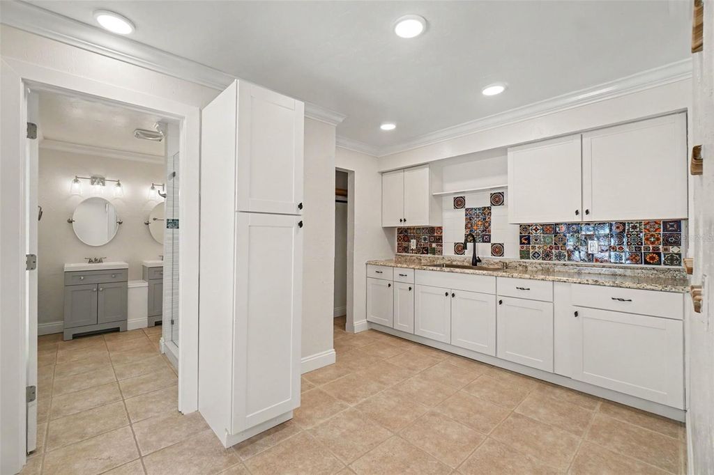 Image 13 of property listing at 11523 ANDY ROSSE LANE, Captiva, FL 33924
