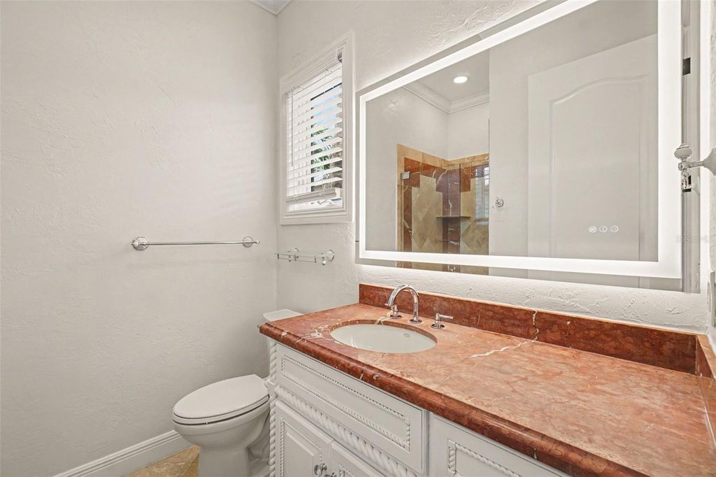 Image 16 of property listing at 11523 ANDY ROSSE LANE, Captiva, FL 33924